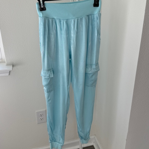 Fate Aqua Ribbed Fabric - Picture 3 of 6